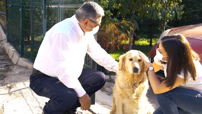 Fotoğraf: TRT Haber ( Recep Özmen ve kızı Zeynep Özmen)